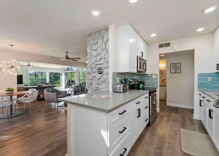Heart Of Uptown With Epic Views Hottub Trails * Sedona
